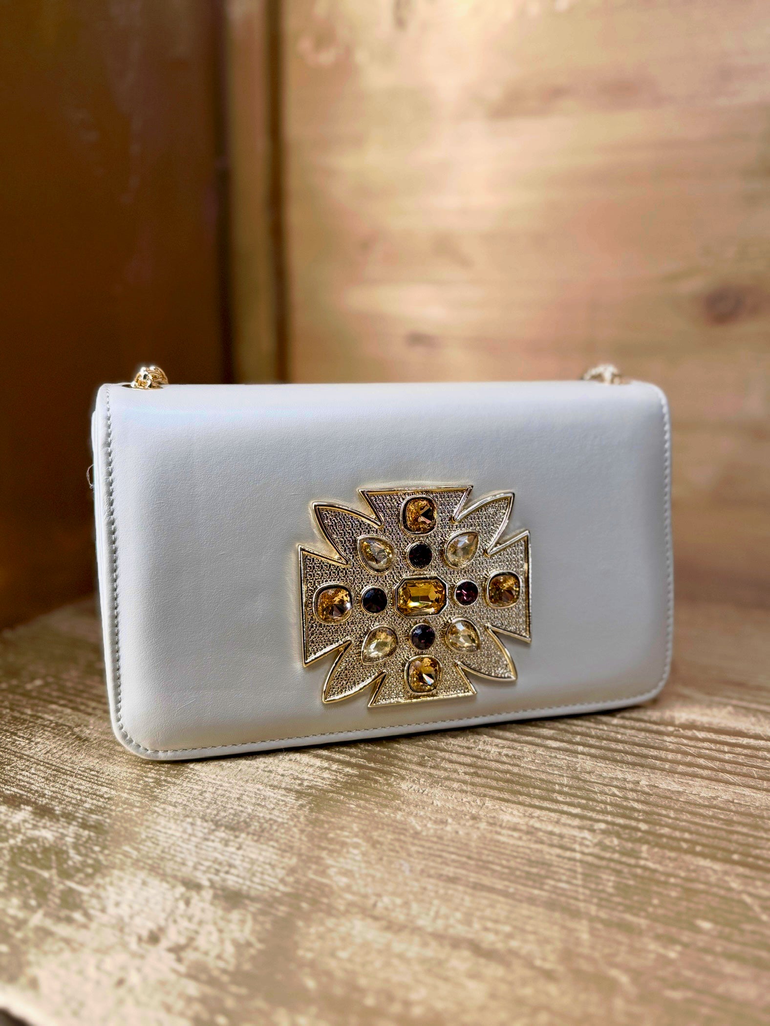 Design e artigianato: Borse artigianali in vera pelle pieno fiore con inserti in cristalli Swarovski