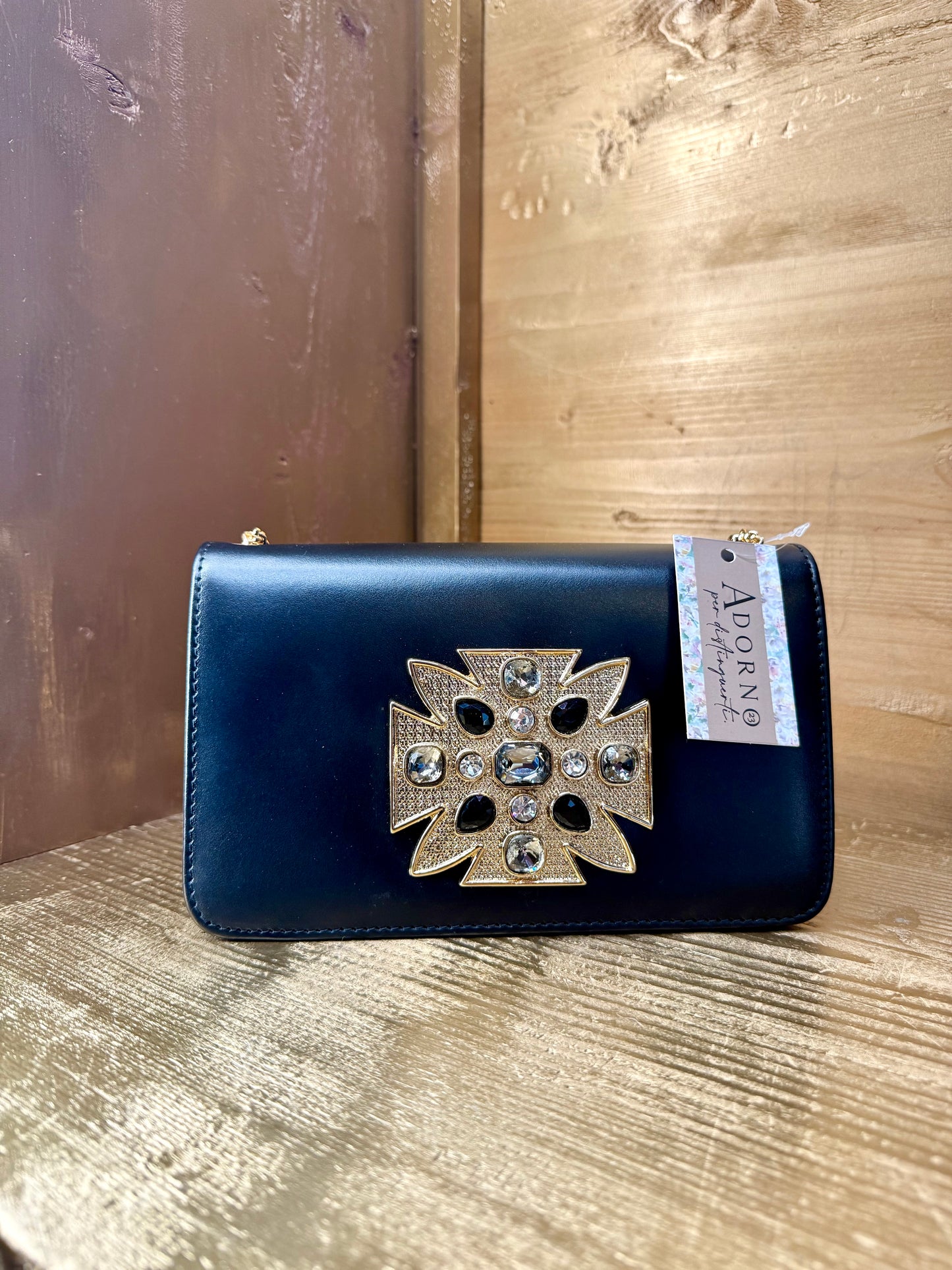 Design e artigianato: Borse artigianali in vera pelle pieno fiore con inserti in cristalli Swarovski