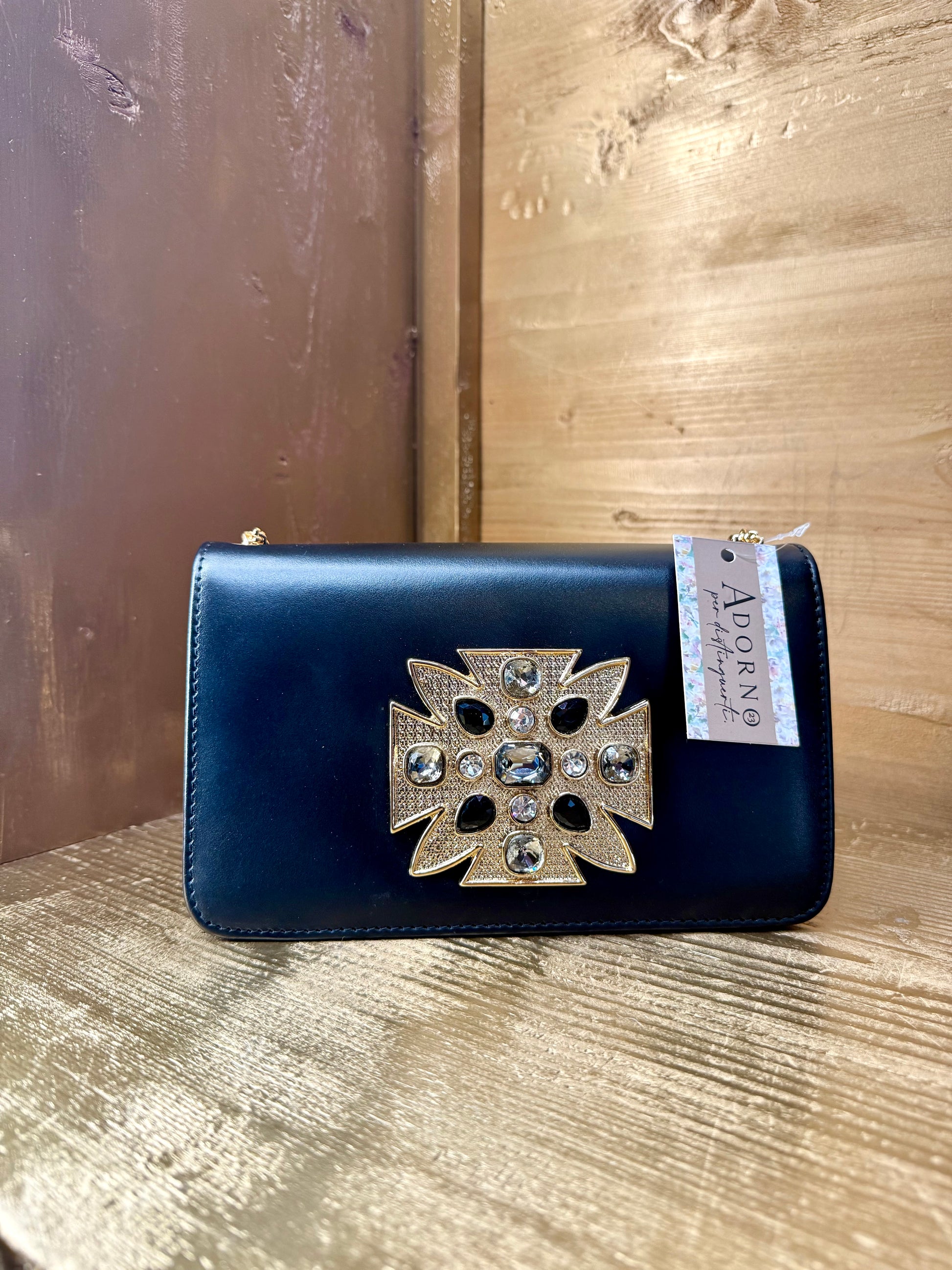 Design e artigianato: Borse artigianali in vera pelle pieno fiore con inserti in cristalli Swarovski