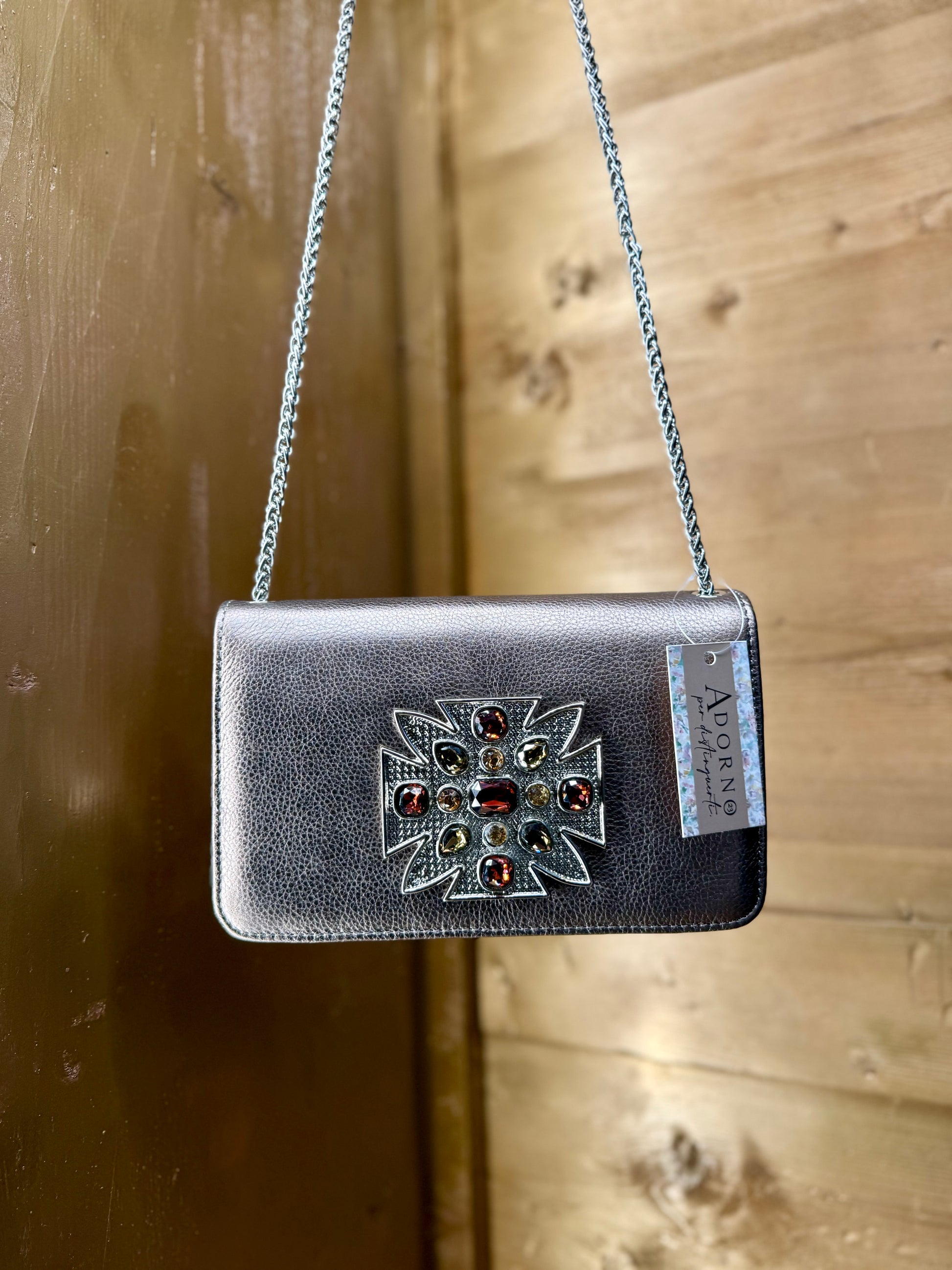 Design e artigianato: Borse artigianali in vera pelle pieno fiore con inserti in cristalli Swarovski